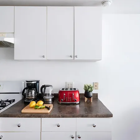 1435-3-3 Bedrooms 2Bath W D Prime Upper East